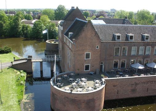 Wonen in de omgeving van Woerden De stad Woerden wordt omringd door een drietal gezellige dorpen; Kamerik, Harmelen en Zegveld.