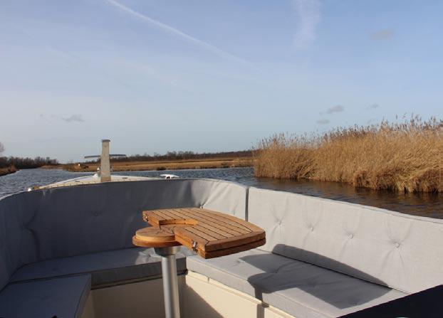 der voor zijn binnenvaartschip onder voorwaarde dat het scheepje technisch gezien zou voldoen aan de normen die aan een bijboot op een binnenvaartschip worden gesteld.