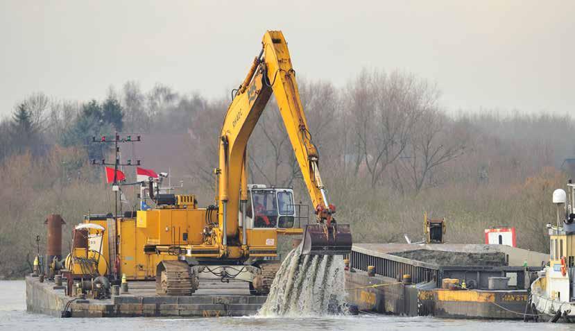 ZAND EN SLIB DICTEREN NIEUW SCHELDEBEHEER Sediment is cruciaal voor het functioneren van het estuarium Stel u een oppervlakte van een half voetbalveld voor dat zo hoog reikt als de Mont Blanc.