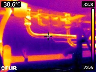 Cv-leidingen verliezen veel warmte wanneer deze niet geïsoleerd zijn. Door leidingisolatie in onverwarmde ruimten (zoals hal, garage, zolder etc.