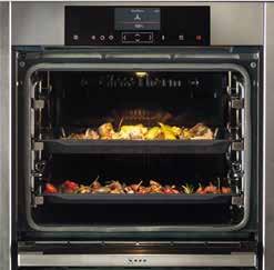 Tijdens het braad- of bakproces geeft het systeem met uiteenlopende intervallen een bepaalde hoeveelheid stoom af in de ovenruimte.