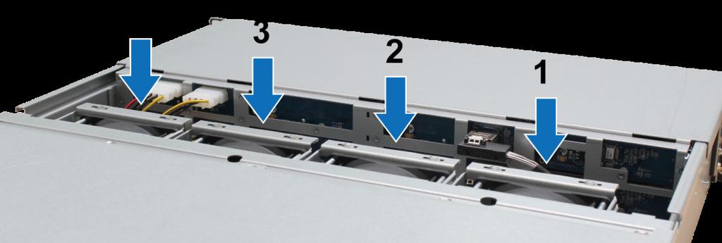 Een defecte ventilator vervangen Uw Synology RackStation is uitgerust met meerdere koelventilatoren.