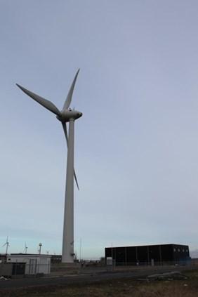 middelgrote windturbine grote windturbine Solitair en windpark Solitaire