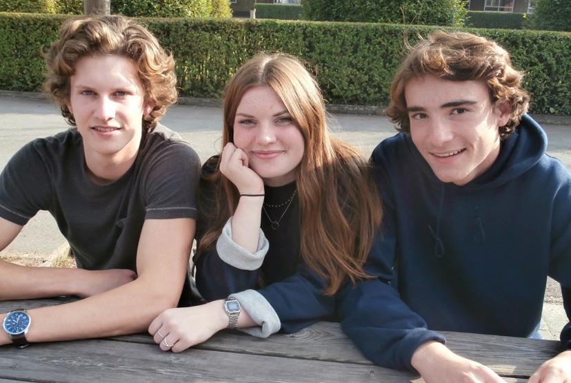 Amaury, Ursula en Mattijs (17 jaar) We vinden Regina Pacis een heel goede school.