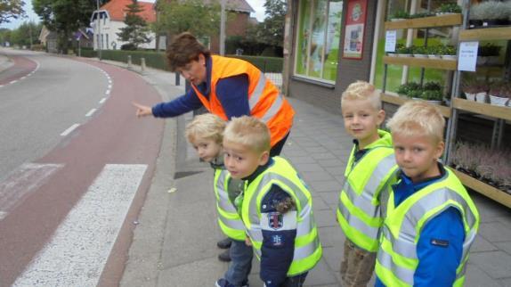 Gelukkig hadden we fantastische hulp met het klaarzetten door Rianne van Leeuwen en hulp met begeleiden van diverse ouders.