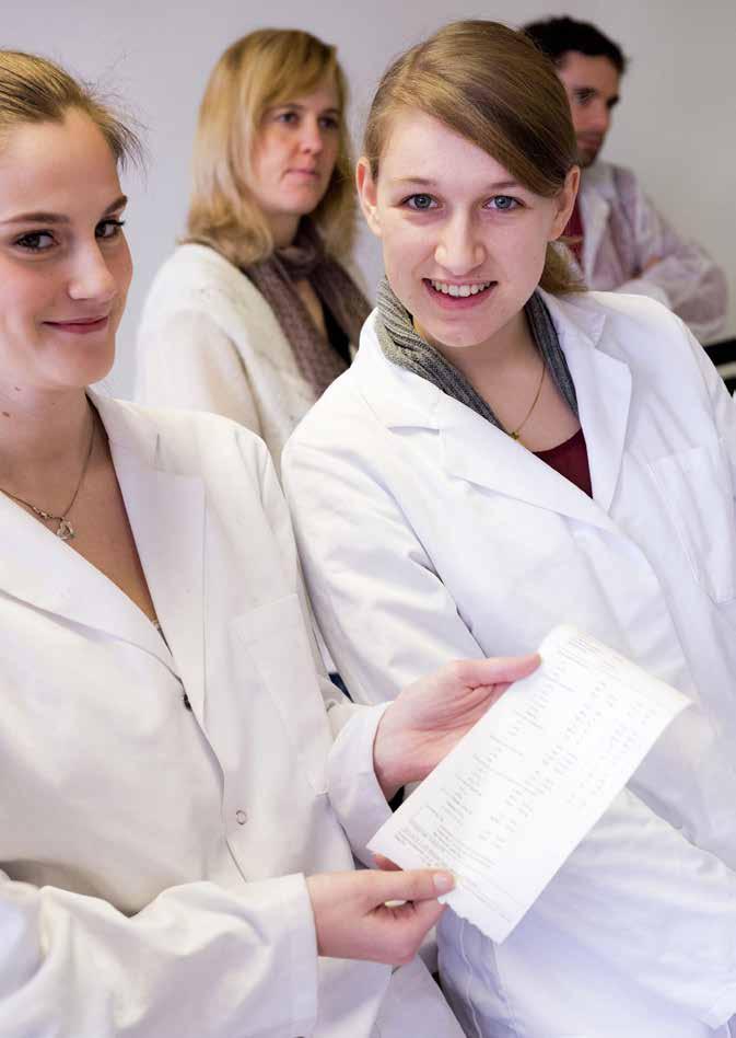 Opleidingstabel Opbouw van de opleiding De bacheloropleiding in de biomedische laboratoriumtechnologie telt 180 studiepunten en is opgebouwd uit drie studiejaren van elk 60 studiepunten.