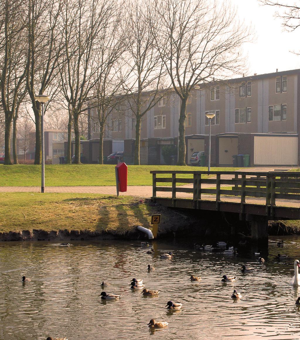 Een traditionele renovatie waarbij de kozijnen worden vervangen door nieuwe (kunststof) kozijnen en