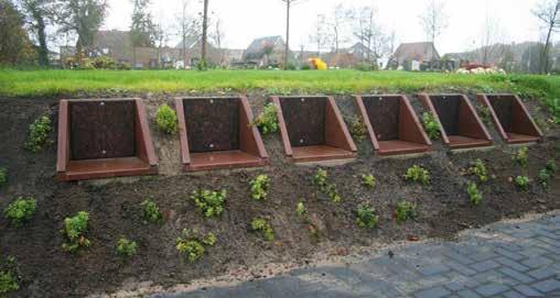 De uitbreiding van Eikenhof kreeg de naam Eikenhof 2 en is in 2012 opgeleverd. Eikenhof 2 biedt plaats aan 2700 graven en meet een oppervlakte van 3,4 ha.