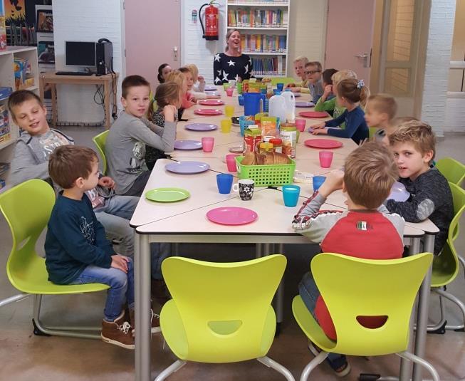 Visie Buitenschoolse opvang (BSO) Bij de BSO wordt gewerkt vanuit de visie dat kinderen spelenderwijs een heleboel dingen kunnen leren.