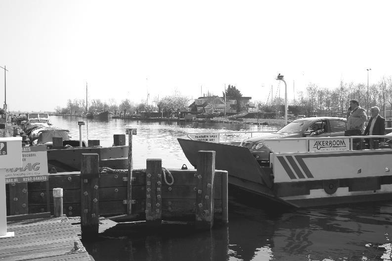 Participatieavond verplaatsen en/of vervangen veerstoep Buitenkaag woensdag 12 april 2017 Beste inwoner of ondernemer van Buitenkaag en Kaag, De gemeente Kaag en Braassem moet de veerstoepen van de