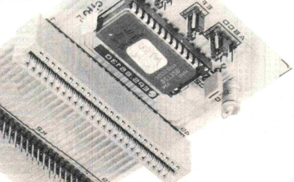 MSX UITBREIDINGEN DEEL II MSX Cartridge print Scanned by Hans Oranje, ocr ed and converted to PDF by HansO, 21 Elektuur april 1986, Elektuur MSX ecial 1986 Mits slim ontworpen kan een zelfgemaakte