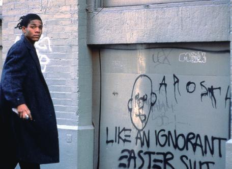 In tegenstelling tot bijvoorbeeld Kubisten die losse fragmenten tot een nieuw geheel aan elkaar rijgen, gaat het voor Basquiat om het creëren van een nieuwe realiteit waarin ieder fragment