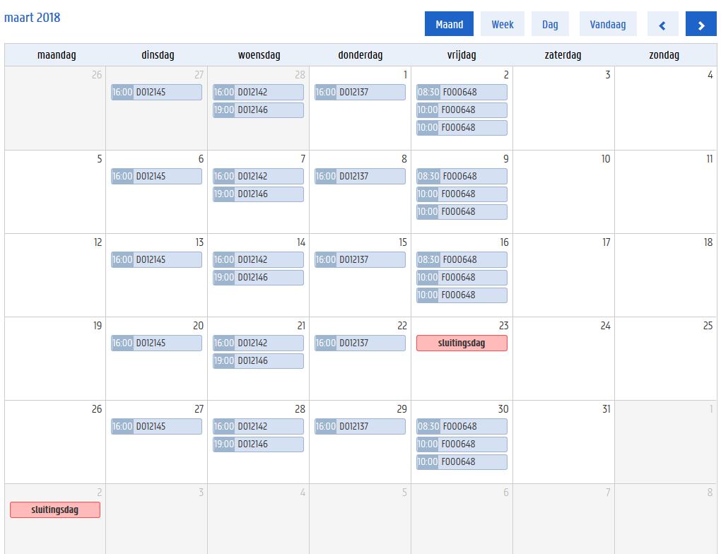 Je kunt de kalender bekijken per maand, week of dag door boven aan de kalender de