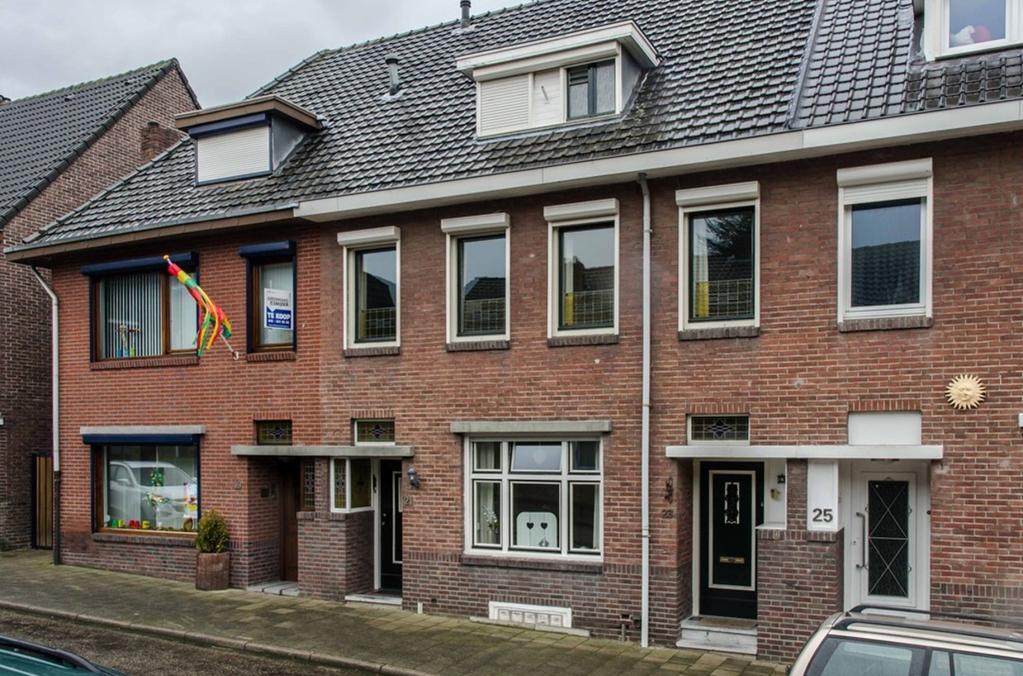 Mirbachstraat 21 6471 CW Eygelshoven Inleiding Recentelijk geheel gerenoveerd en karaktervol appartement op de begane grond gelegen van een jaren '30 woonhuis