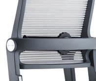 De flexibele, driedelige zitschaal past zich individueel aan het zitprofiel van de gebruiker aan.