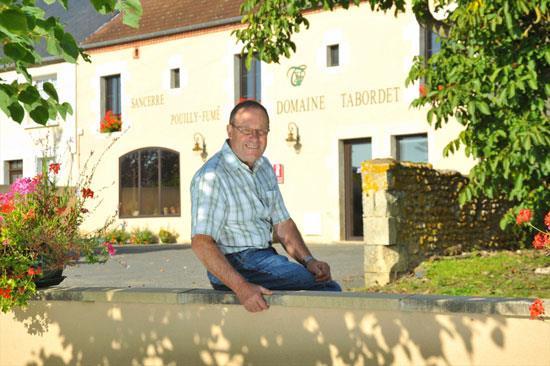 5 ha in Pouilly-Fumé. POUILLY-FUME 2016, AOC Pouilly-Fumé 12.80 100% Sauvignon Blanc.