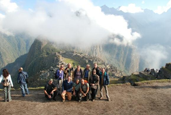 Sportievelingen hebben de mogelijkheid de 2-daagse Inca Trail te boeken. Een pittige wandeltocht van twee dagen over de oude Incaweg naar Machu Picchu.