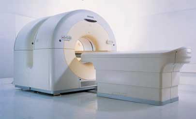 MRI (Magnetic Resonance Imaging) Deze techniek maakt dwars- of lengtedoorsneden van het lichaam zichtbaar. Tijdens dit onderzoek ligt u in een soort koker. Het apparaat maakt behoorlijk veel lawaai.