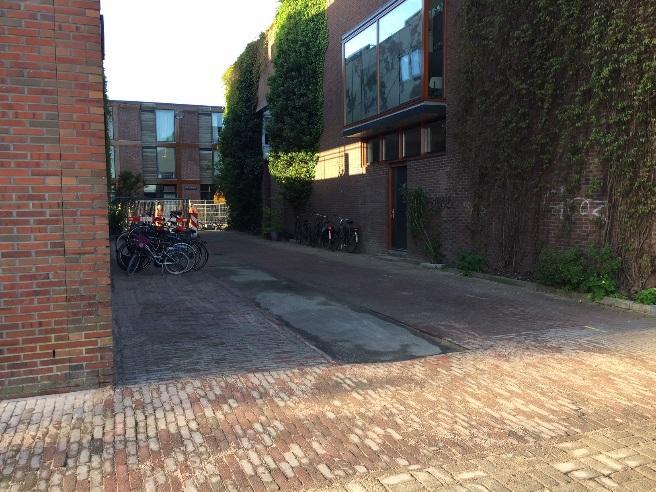 Boorinstallatie Damwandplank Bestrating In de Wisselstraat en het fiets-/voetpad van de