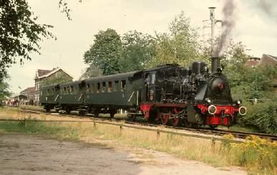 Er wordt een keuze gemaakt uit de inmiddels vele duizenden beschikbare foto s over wat in 1989, naast NS, formeel de tweede spoorwegmaatschappij van Nederland werd.