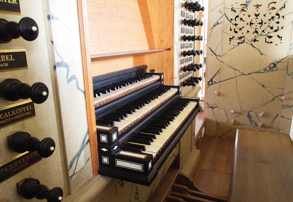 It was restored in 2000 by Bernardt Edskes and returned as far as possible to its original state. De werken worden gespeeld op het orgel in de St.