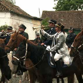 collective Ommegang van Sainte-Renelde (op de zondag na Pinksteren) Béatrice LEDUC Ooh!