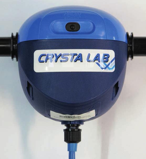 CRYSTALAB brengt een eigen laboratorium op uw bedrijf De ideale tool voor de gezondheidsbewaking op uw bedrijf door het meten van vet, eiwit, lactose en bloed.
