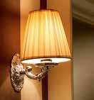 Sharm 2 3 1 Wandlamp met zwarte stoffen kap en Strass cristal pegels.