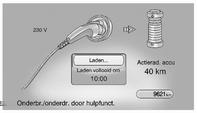 Instrumenten en bedieningsorganen 83 De vermogensmeter is een meter die de bestuurder meldt hoeveel vermogen in totaal van de motor of de accu voor het aandrijven van de auto afkomstig is.