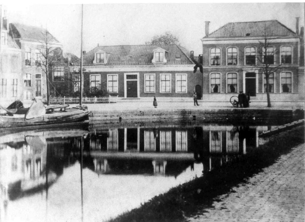 hiervoor genoemde huis van Siucke Feyckis, een uitgang in de Bagijnestraat.