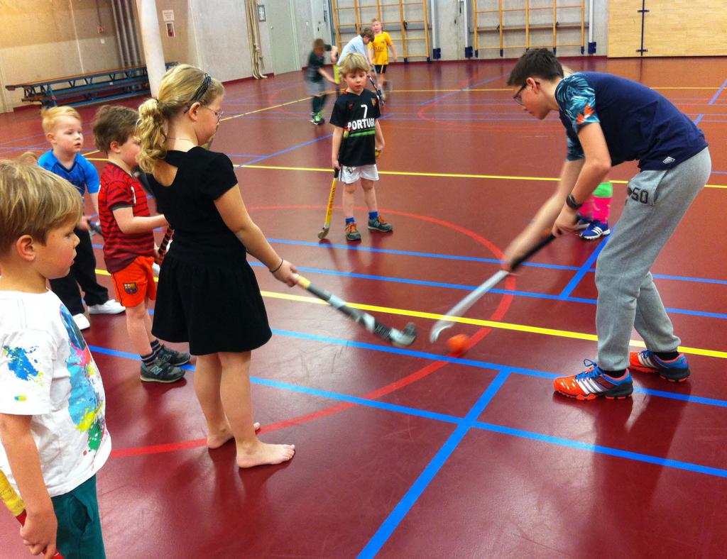 Speerpunten Doetinchem in Vorm: met elkaar voor elkaar 1. Sportstimulering met opdracht om sport in te zetten als middel voor participatiedoelstellingen 2.