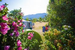 Camping Sites et Paysages BELLE ROCHE *** Tel : +33 4 76 34 75 33 Fax : Email : camping.belleroche@gmail.