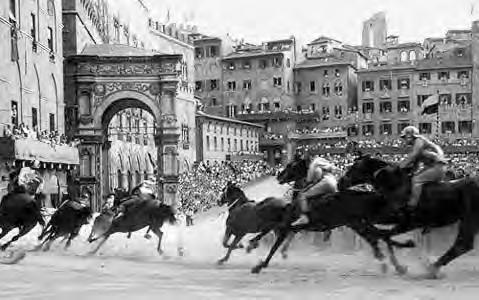 De Palio van Siena De Palio is een paardenrace die sinds 187 gehouden wordt in het centrum van Siena, in de Italiaanse regio Toscane. De race vindt tweemaal per jaar plaats: op juli en op 16 augustus.