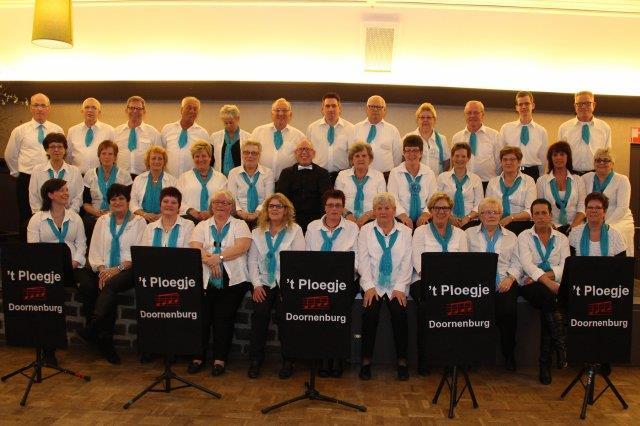 Optreden koor t Ploegje Woensdagavond 26 april om 19.30 uur komt het koor t Ploegje voor u optreden in de brasserie de Tra. Het koor komt uit Doornenburg.