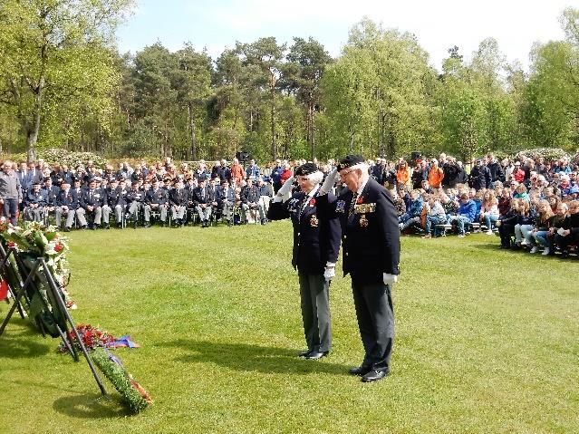 Ook herdenken we de jonge veteranen die gesneuveld zijn in de vele brandhaarden daarna.