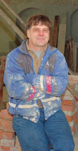 84 Un muncitor bun obține recunoaștere formală Lui Zsolt Korcz îi place să muncească. Sunt un împătimit al muncii, recunoaște el.