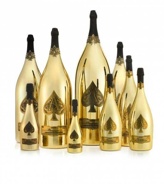 De 4 grootste Champagne producenten de top 5 doet ruim 2/3 van totale volume, allen (!) beursgenoteerd... (nr.