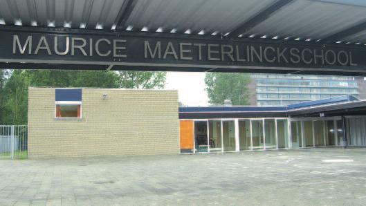 MAURICE MAETERLINCKSCHOOL(SO EN VSO) BUITENHOFDREEF 10 2625 XR DELFT Gebouw (oorsprokelijk, 3.220 m 2 ) i eigedom va Sophia Revalidatie. Gebouw (uitbreidig, 600 m 2 ) i eigedom va Gemeete Delft.