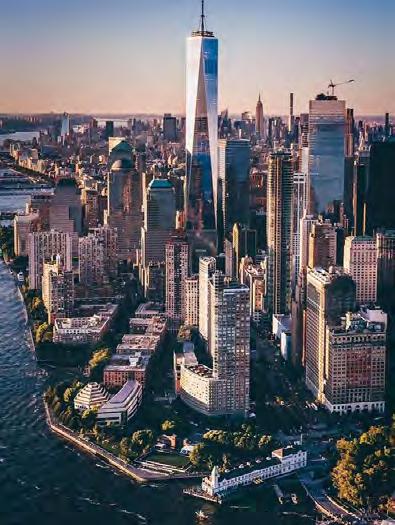 Via de Hudson rivier maak je op een bijzondere manier kennis met de skyline van Manhattan, Ellis en Governors Island en natuurlijk het vrijheidsbeeld en de Brooklyn Bridge.