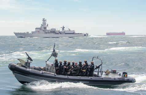 STANDING NATO MARITIME GROUP 1 SNMG1 is een maritiem eskader dat behoort tot de snelle reactiemachten van de NAVO. Het bestaat uit 4 tot 6 fregatten, destroyers en 1 commandoschip.