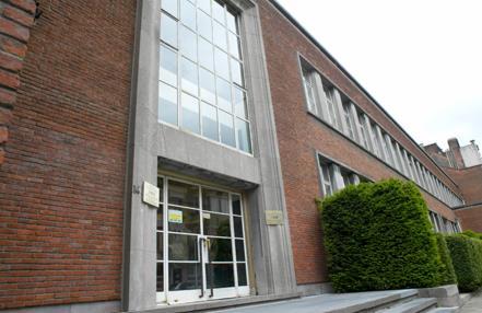 Site Elsene Wytsmanstraat 14 1050 Brussel Compendium LMM Laboratorium voor medische microbiologie LMM-WIV, Juliette Wytsmanstraat 14-1050 Brussel Contacten : RIZIV nr Dr J. Vanderpas 0473/87.02.