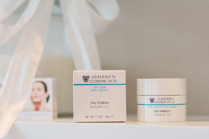 BeautyPoint Janssen Cosmetics. Janssen cosmeceutical care is een verzorgende lijn voor het gezicht en lichaam.