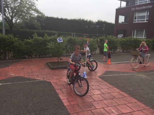 Uitstroom van groep 8 naar het voortgezet onderwijs 1 leerling gaat naar VWO+ 6 leerlngen gaan naar Havo/VWO 5 leerlingen