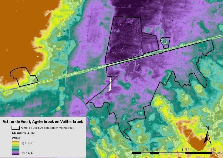 Het fijne reliëf valt normaliter weg in het grotere reliëf, zeker in sterk hellende gebieden. Daarom dienen de absolute- en relatieve hoogtekaart naast elkaar te worden bekeken.