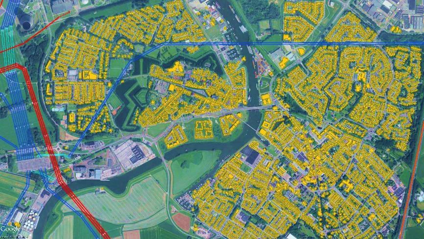 Referentiesituatie Een overzicht van de huidige doorsnijdingen in West-Brabant: - Rood: bestaande 380 kv-verbindingen - Blauw: bestaande 150 kv-verbindingen (deels te verwijderen in het kader van