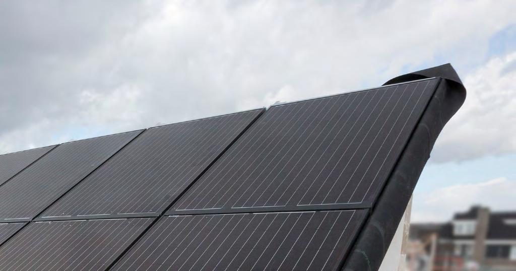 Merkonafhankelijk Het Unidek SolarPower systeem is gezamenlijk ontwikkeld door Kingspan