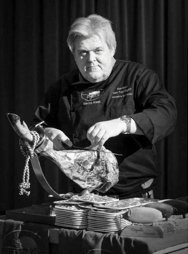 Herman van teylingen Maestro cortador profesional Herman van Teylingen is sinds 1998 actief op de Spaanse foodmarkt.
