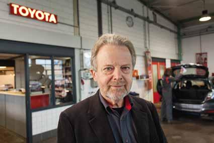 We vangen het verlies van Daihatsu vooral met Toyota s op. Jacques Müskens (62) is al heel z n leven een enthousiast ambassadeur van Toyota.