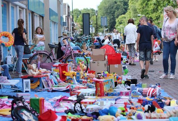 Dorpshart Lisse! Op zaterdag 14 juli is er in Dorpshart Lisse een gezellige Kinderrommelmarkt! Kinderen kunnen deze dag hun oude speelgoed verkopen en zo een zakcentje verdienen voor de vakantie!