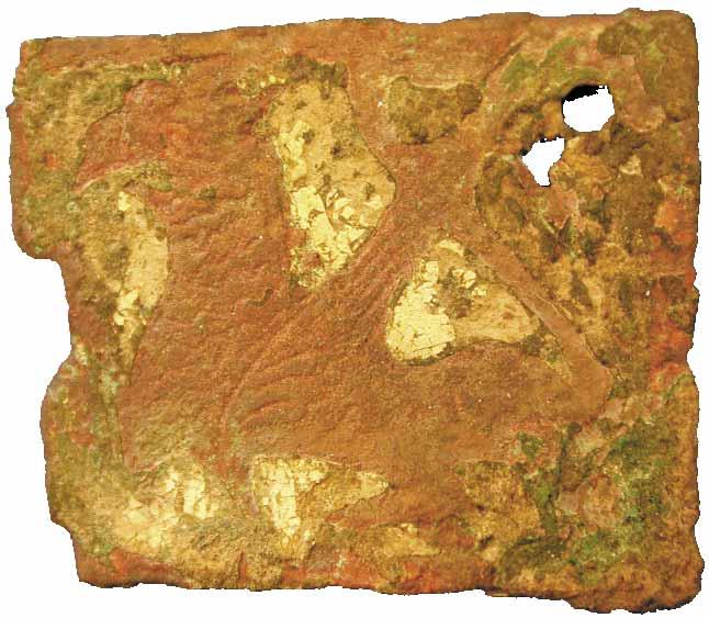 afb. 13 De dertiende-eeuwse beslagplaat van een gesp uit Limoges. In deze Noord-Franse stad werden bronzen artefacten gemaakt, die opvielen door hun inleg van email.